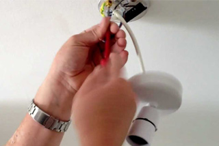 Connecting a light up